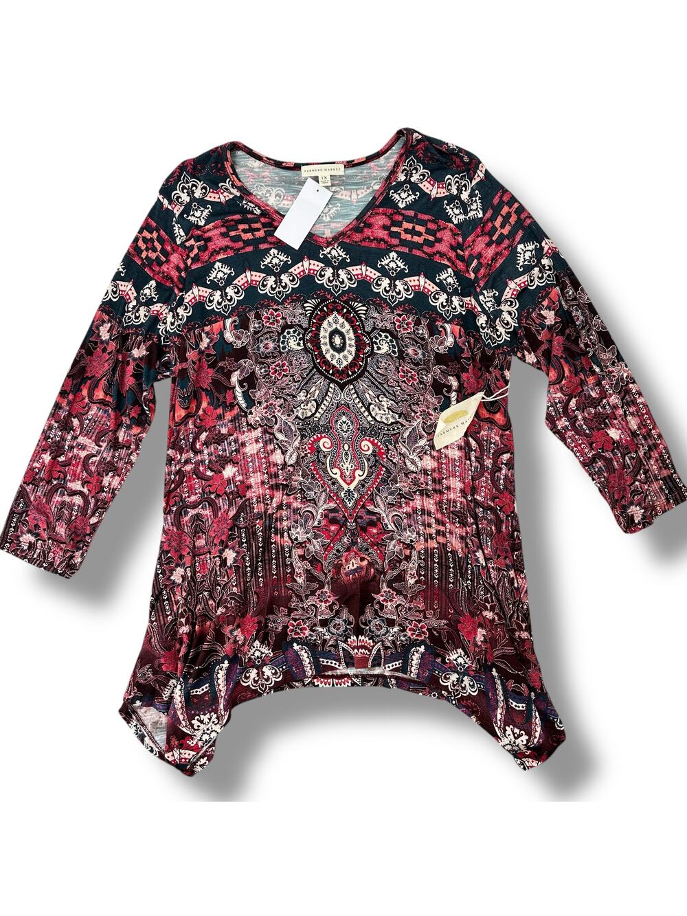 Farmers Market Abstract Print Sharkbite Abstract Hem Shirt Plus Size 2X Artsy
